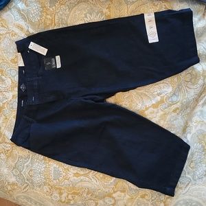 NWT St Johns Bay Dark Denim Capri